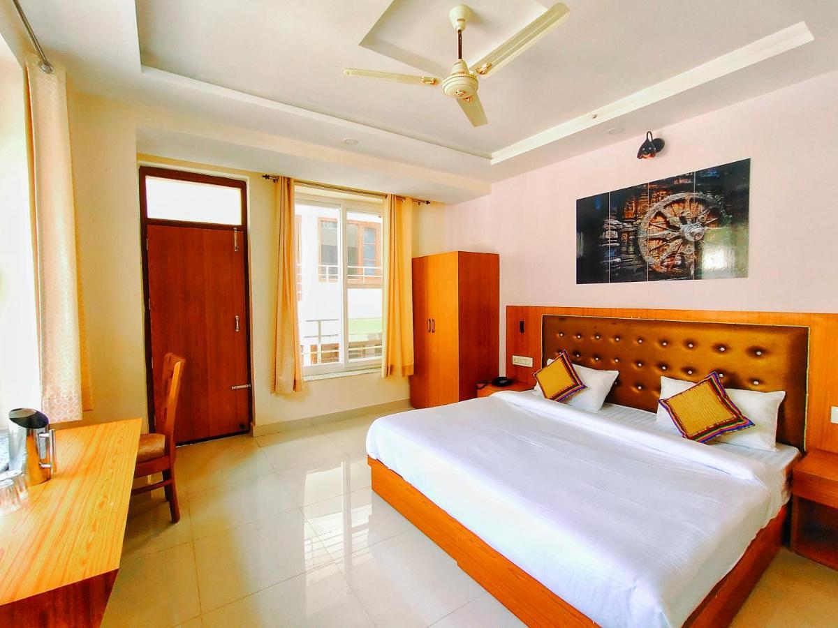Karwaan Hostel Rishikesh Bagian luar foto