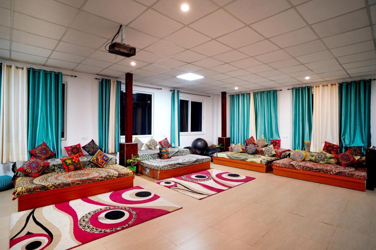 Karwaan Hostel Rishikesh Bagian luar foto