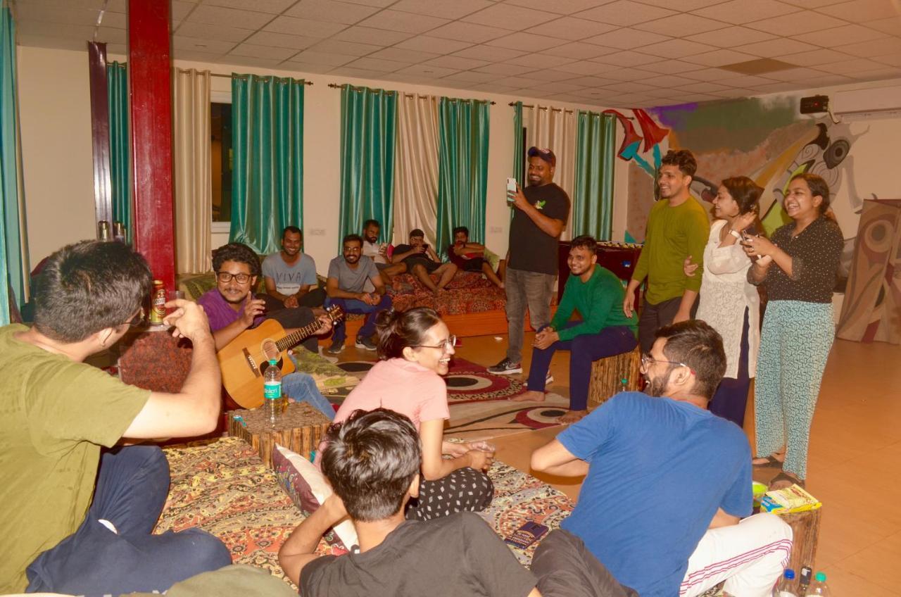 Karwaan Hostel Rishikesh Bagian luar foto